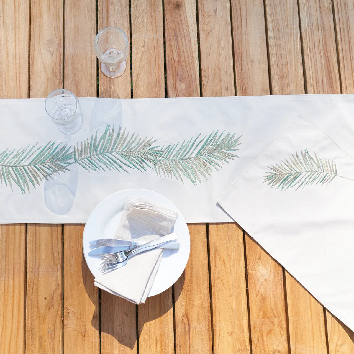 Palm Outdoor Table Linens